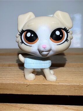 Mini LPS Littlest Pet Shop Russet “Archer” Miniature Figure #273